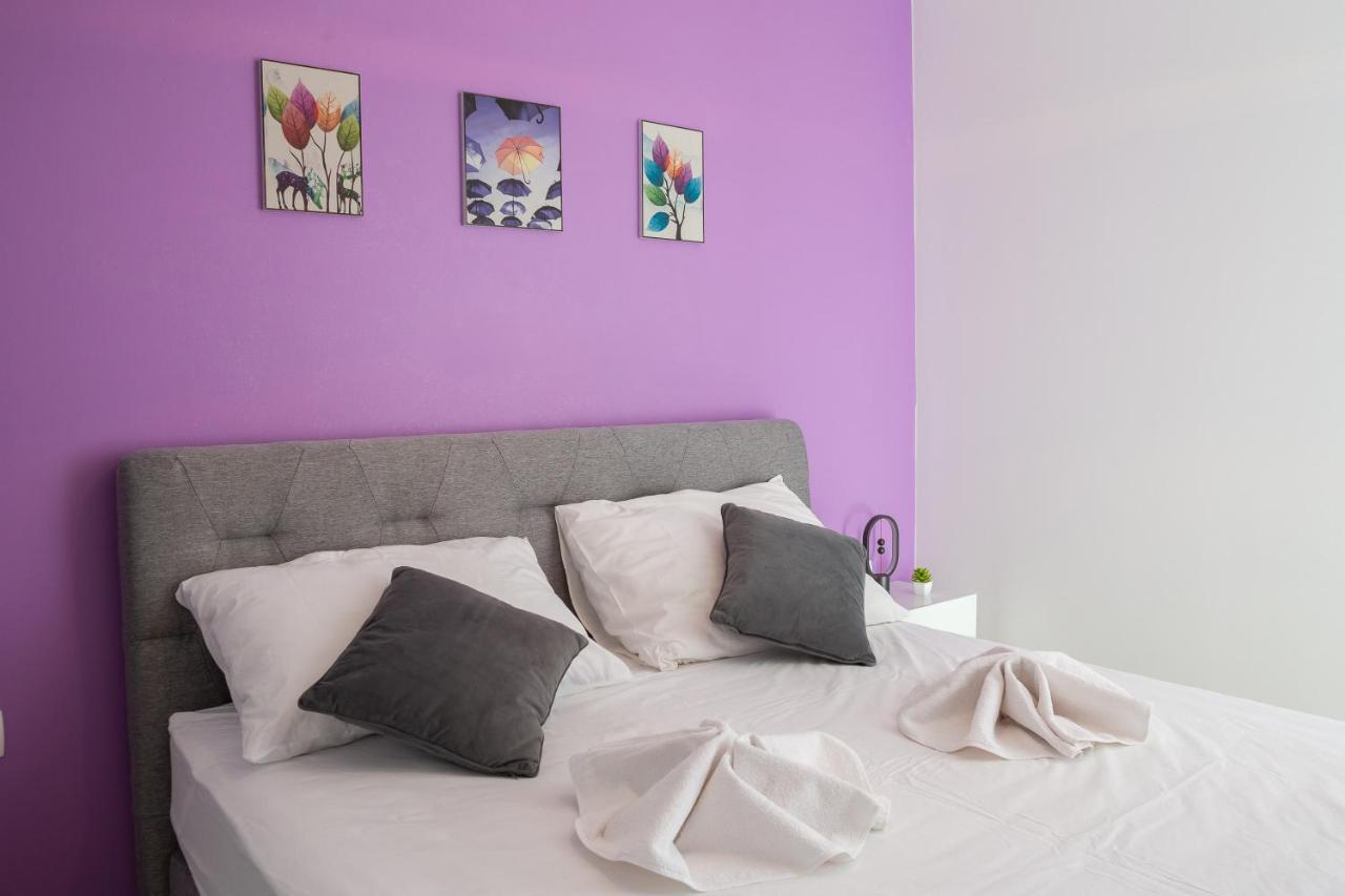 Apartment Alegria In Okrug With Heated Pool, Sea View, Jacuzzi, Wifi Trogir Exterior photo